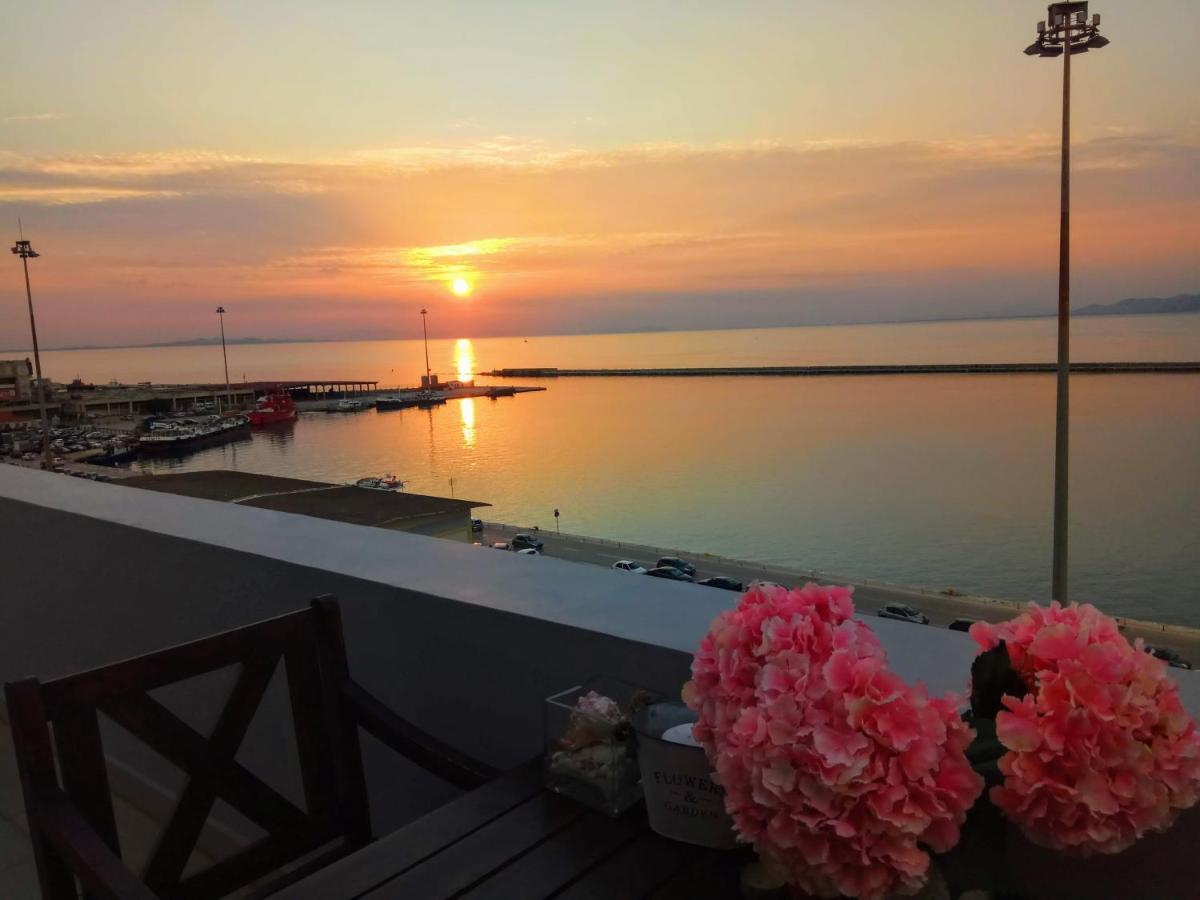 Apartament Majestic Penthouse In The Heart Of Patra Zewnętrze zdjęcie